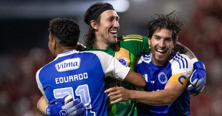 Galvão Bueno reage à classificação do Cruzeiro na Copa do Brasil e exalta Cássio