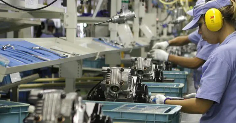 Produção industrial: Brasil supera nível pré-pandemia, mas desempenho varia entre estados