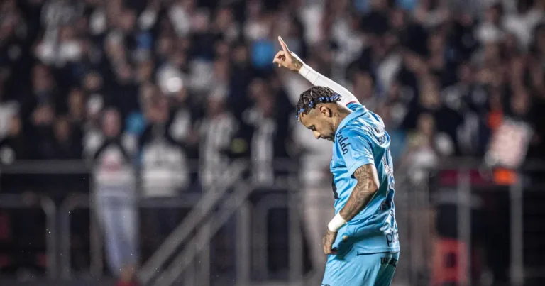 Com gols de Neymar, Santos vence Juventude e deixa Z4 do Brasileiro