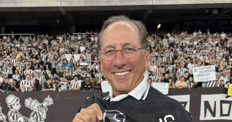 Botafogo divulga balanço com faturamento recorde e quase R$ 300 milhões em prejuízo