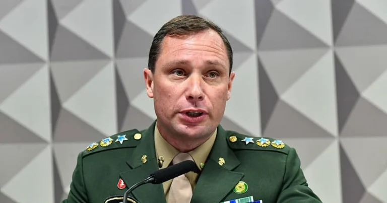 Cid ficará frente a frente com ex-assessor de Bolsonaro para esclarecer contradições