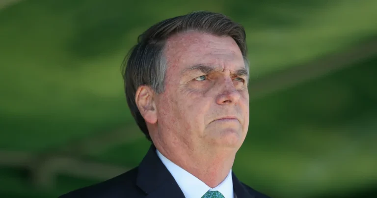 Embaixada dos EUA replica mensagem contra Moraes e critica prisão domiciliar de Bolsonaro