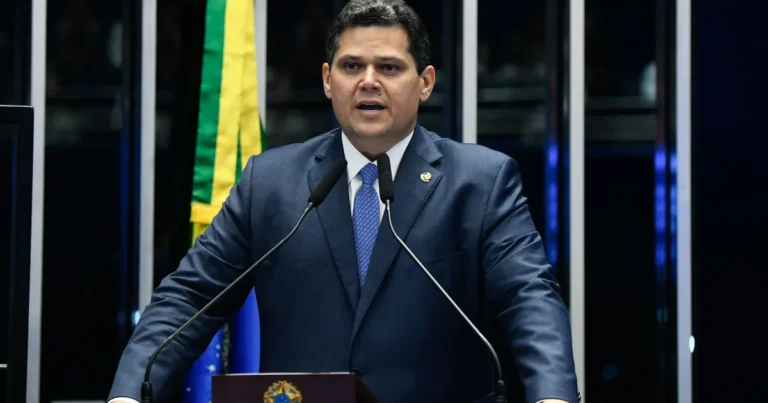 Alcolumbre critica bloqueio no Congresso e pede retomada dos trabalhos com ‘diálogo e respeito’
