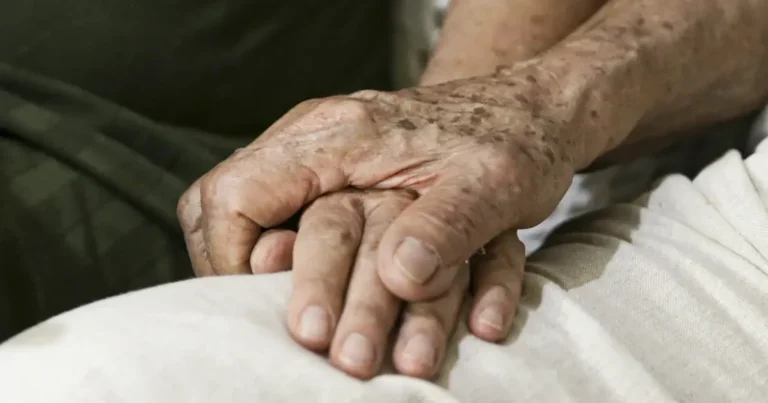 Dia da Conscientização sobre o Alzheimer: veja fatores de risco e como prevenir a doença