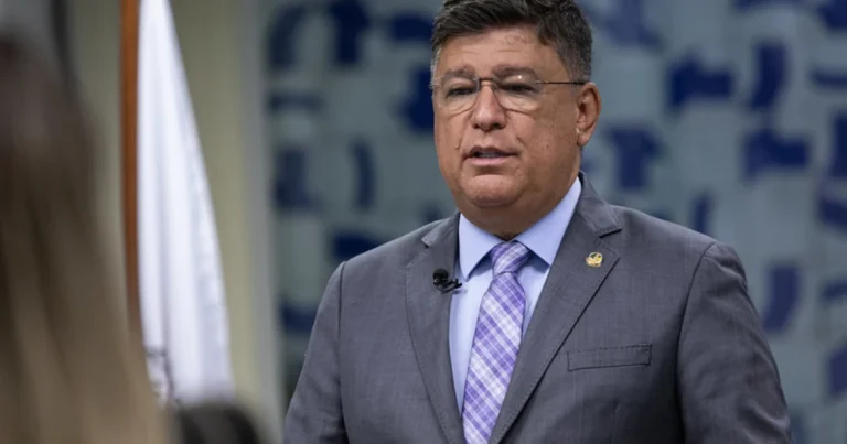 Presidente da CPMI do INSS anuncia próximas fases da investigação e possíveis convocações