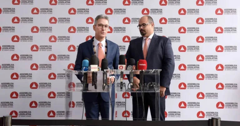 Zema diz ver com ‘naturalidade’ migração de Simões para o PSD
