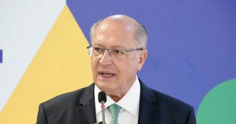 Pré-COP 30: Alckmin promete fim do desmatamento ilegal até 2030