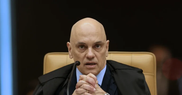 Moraes solicita ao STF marcação de julgamento do núcleo 2 da trama golpista
