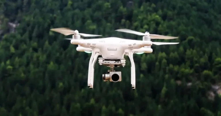 Entenda estratégia por trás das incursões de drones próximo a aeroportos na Europa