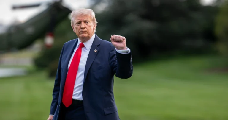 Trump anuncia tarifas de 100% contra a China após cancelar encontro com Xi