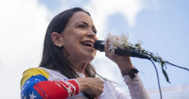Venezuela fecha embaixada na Noruega após opositora ganhar prêmio Nobel da Paz