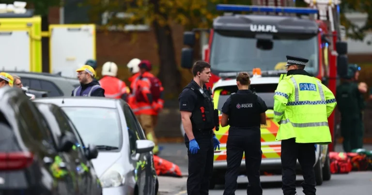 Ataque perto de sinagoga em Manchester deixa dois mortos