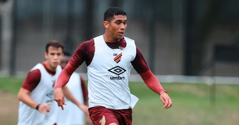 com reforços, Odair prepara time para encarar Avaí