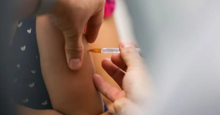 Campanha Nacional de Multivacinação começa em todo o país nesta segunda (6)