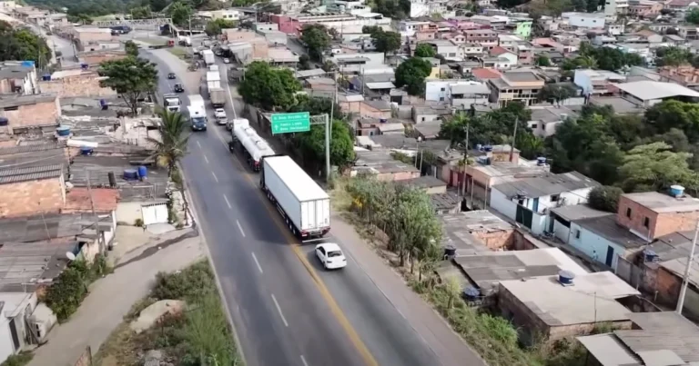 acordo para retirar famílias das margens da rodovia será assinado em novembro