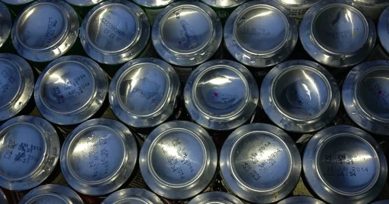 Cerveja pode? Especialista dá dicas para se proteger de intoxicação por metanol