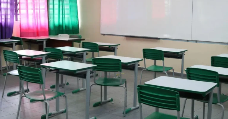 Escolas de BH alertam famílias após alunos contraírem tipo grave de meningite