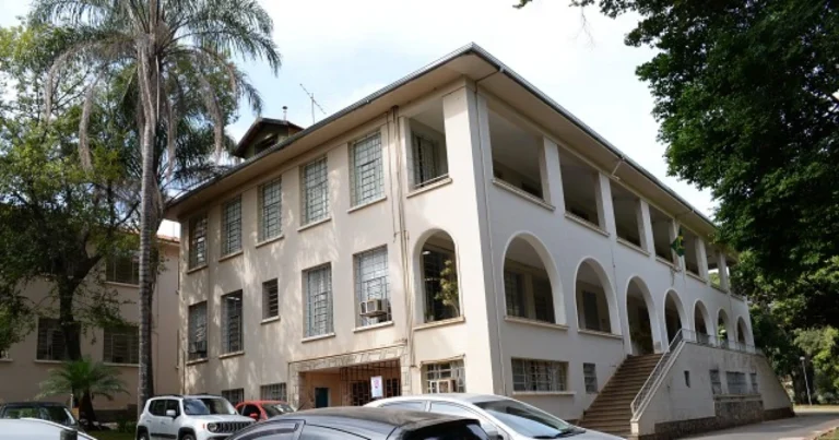 mais de 100 servidores passam mal após consumir comida de hospital