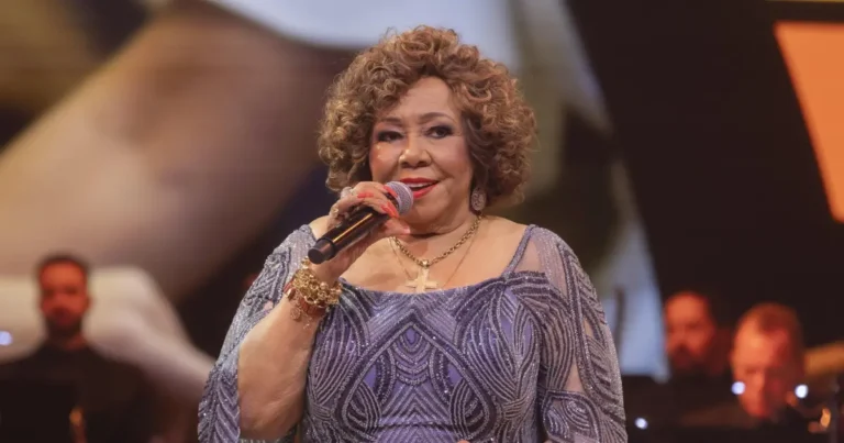 Alcione faz declaração a Alexandre de Moraes em show: ‘Ele é o cara’